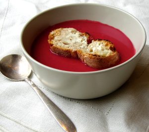 beet-&-cauliflower-soup
