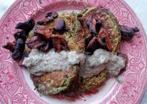Spinach cakes with roasted mushrooms