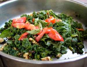 Kale, walnuts and capers