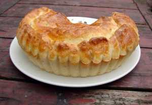 Brioche-crusted pie