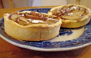 Pear and gianduja tart