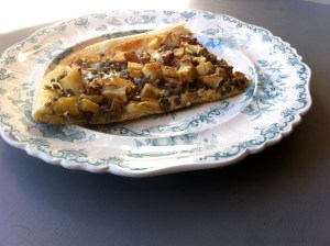 French lentil and roasted potato pizza